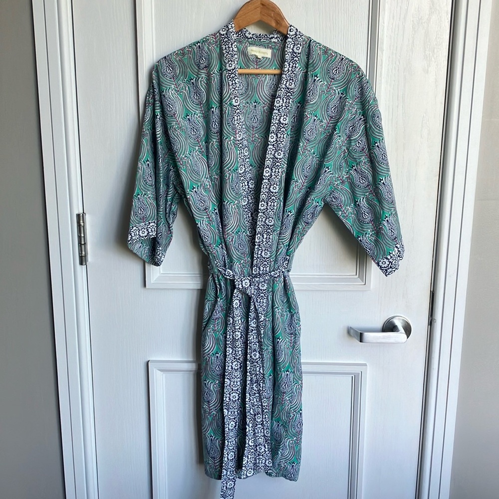 World market robe